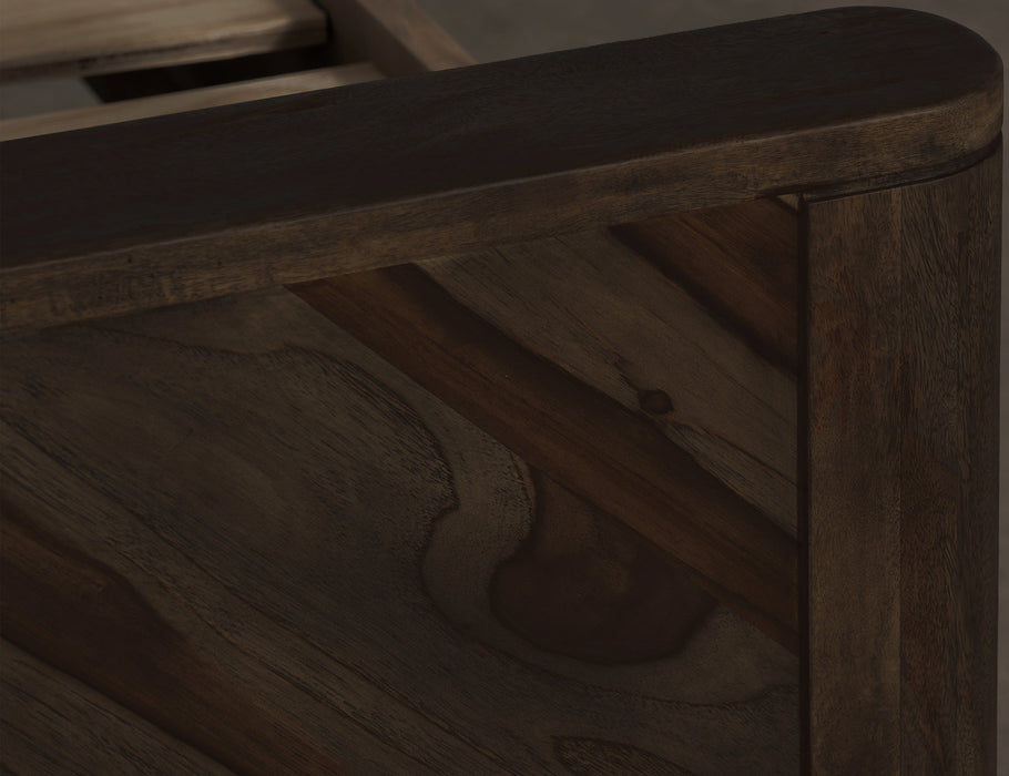 Black Balam, Queen Bed