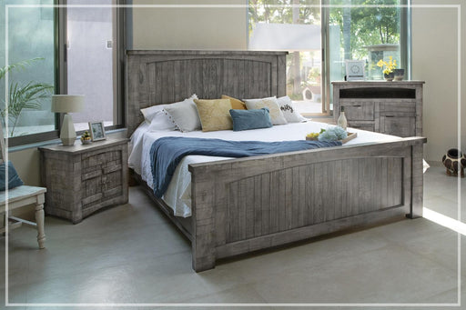 San Antonio Queen Platform Bed in Brown image