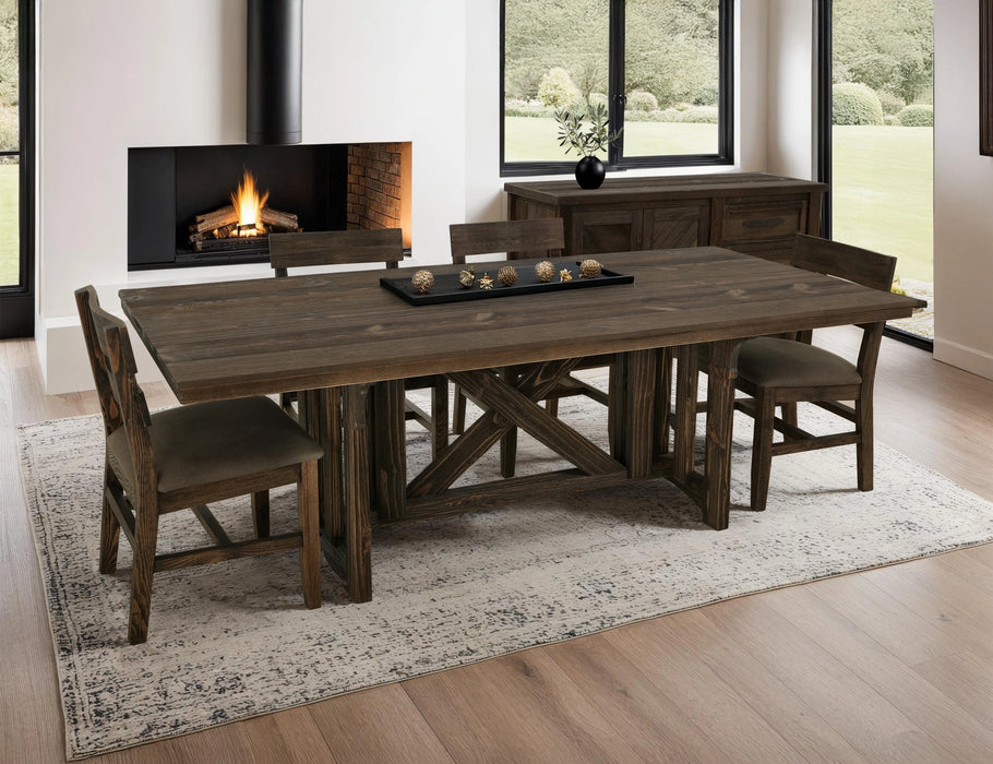 Dutton, Table